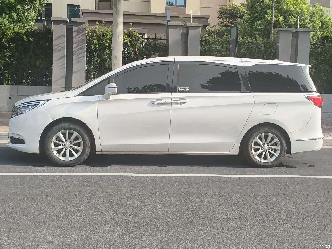 Buick GL8, 2019 24