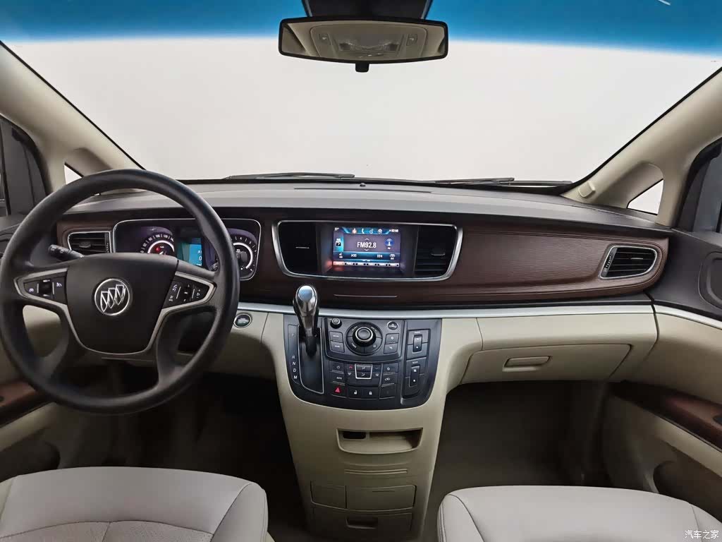 Buick GL8, 2018 все фото