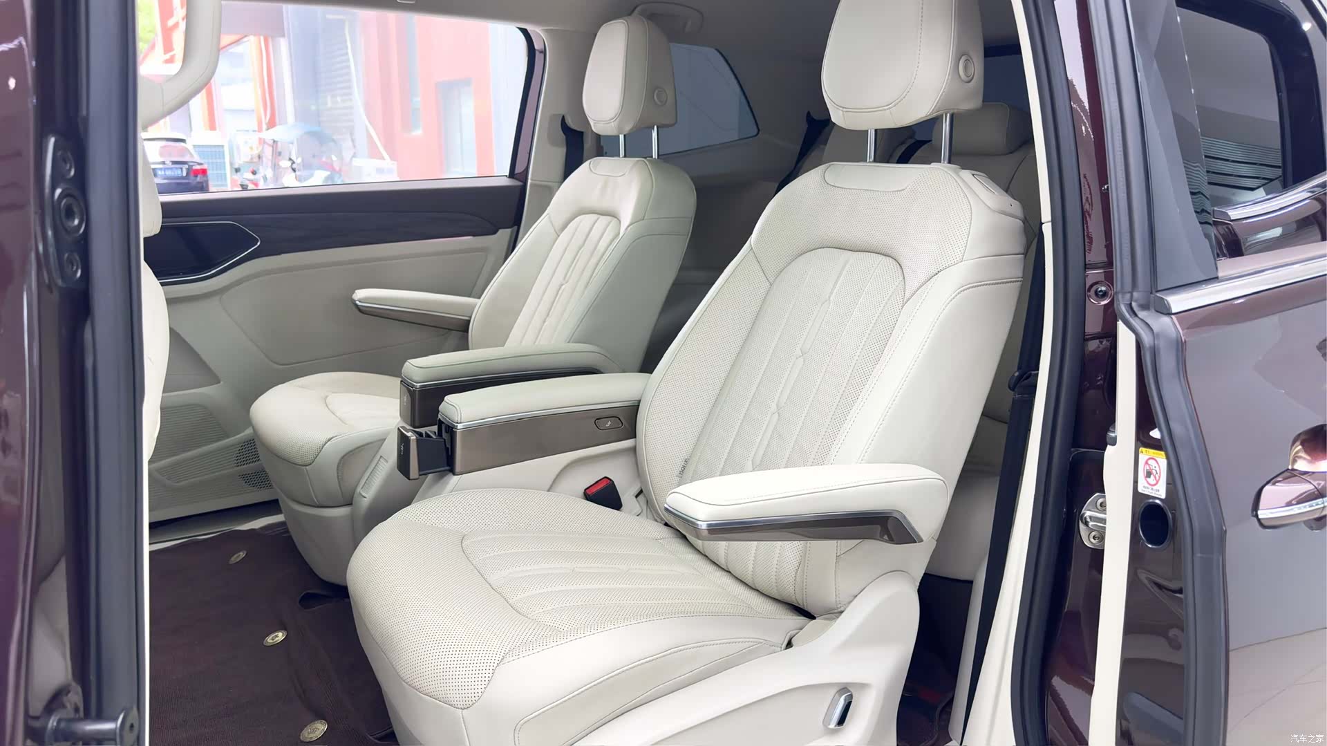 Volkswagen Viloran, 2024 11