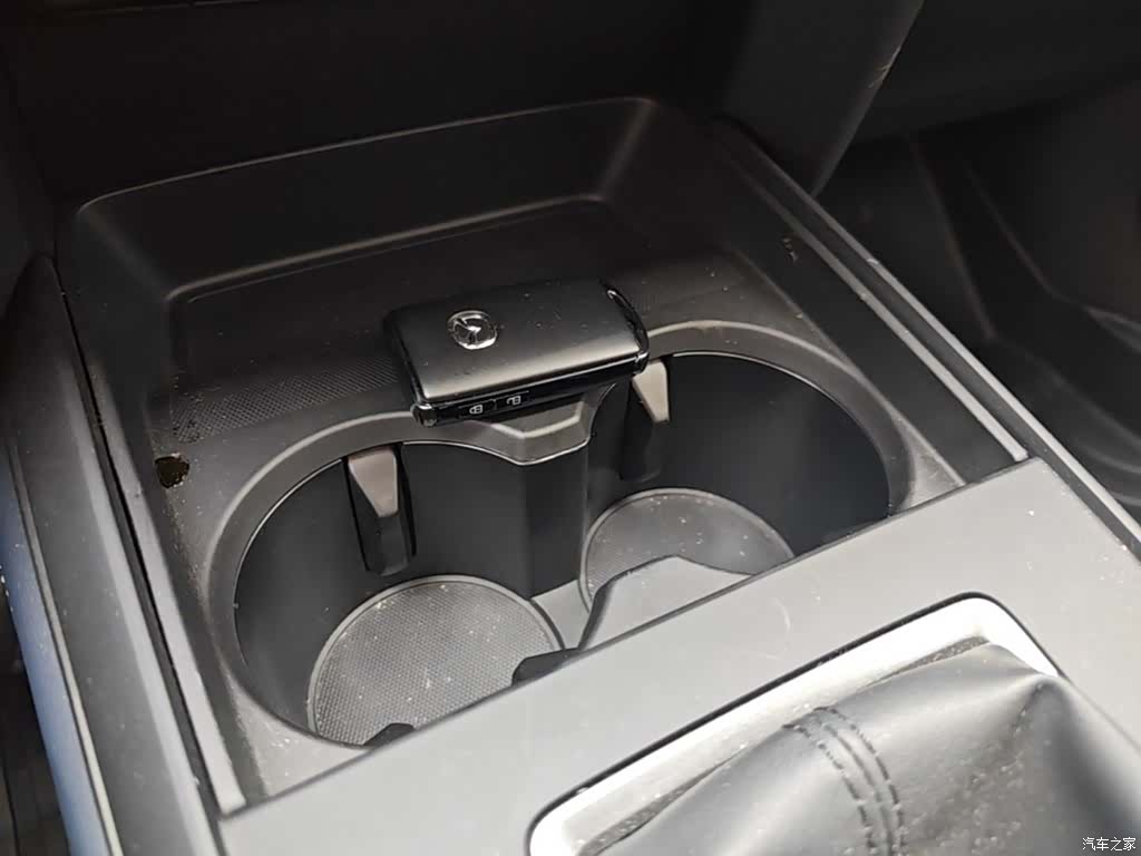Mazda CX-30, 2025 9