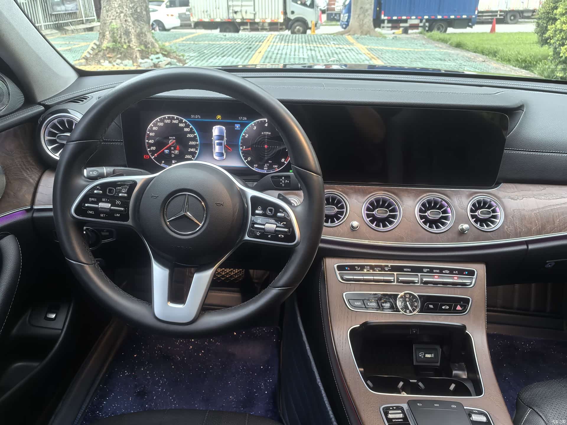 Mercedes-Benz E-Class, 2020 14