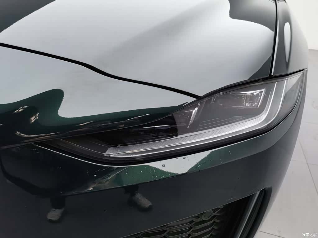 Land Rover XEL, 2022 7