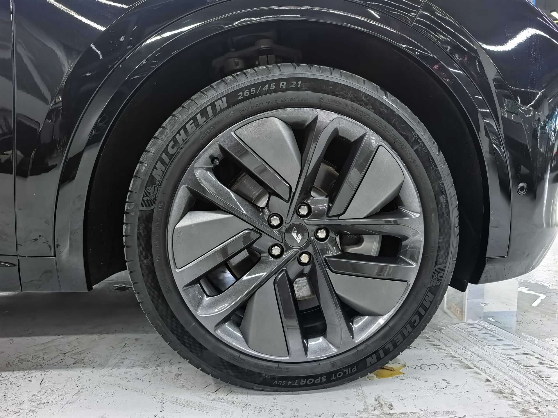 Li Auto L9, 2024 13
