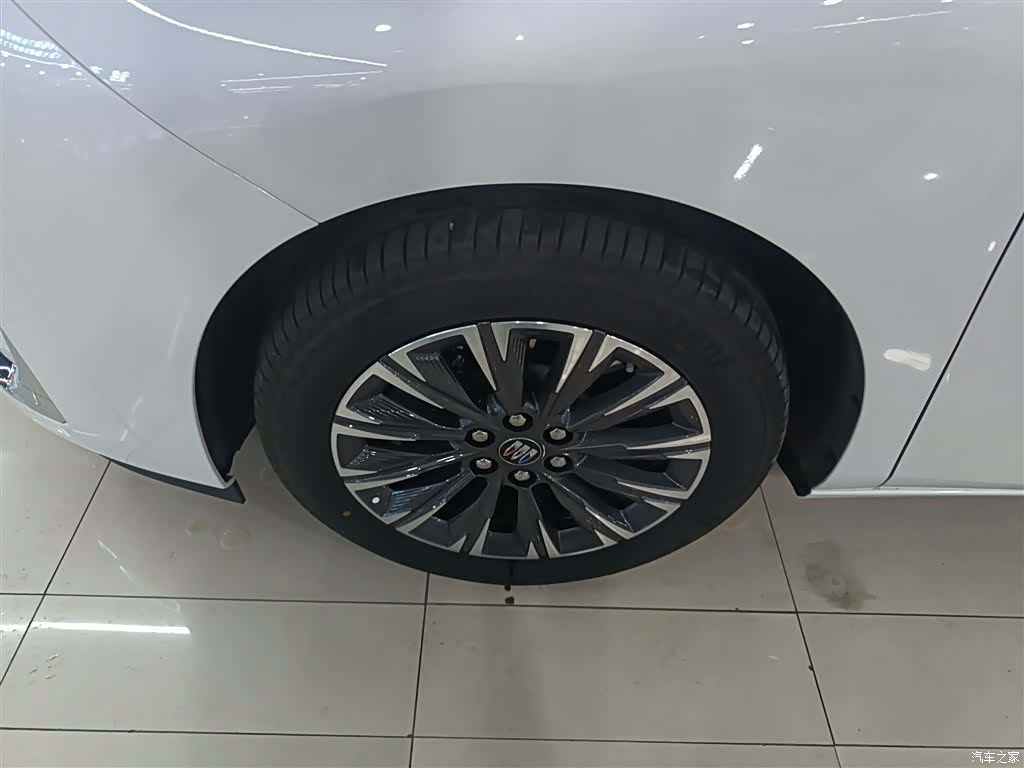 Buick GL8, 2025 25
