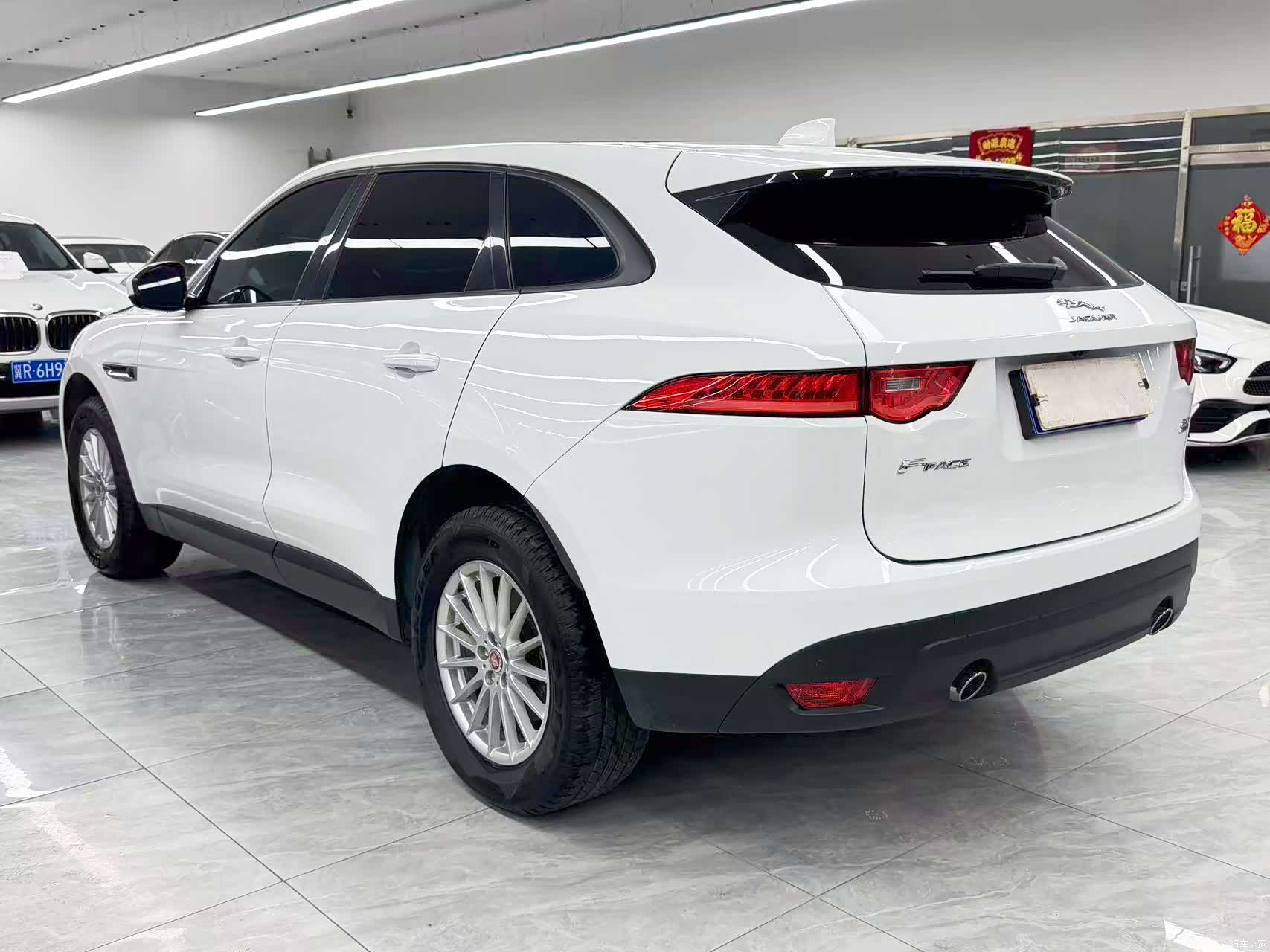 Jaguar F-PACE, 2018 4