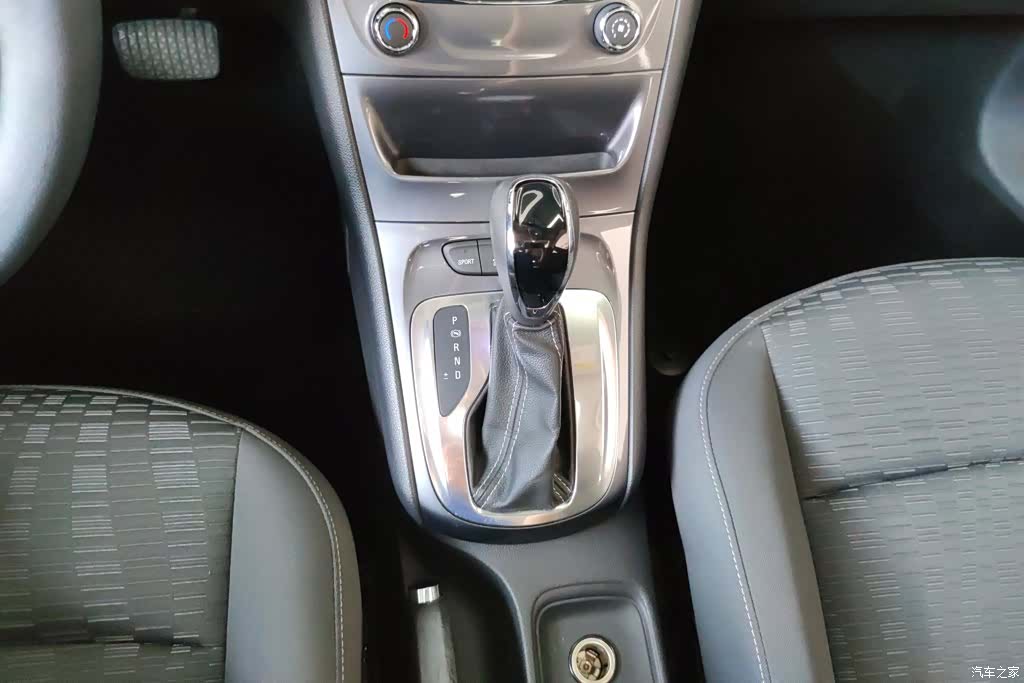 Buick Verano, 2016 16