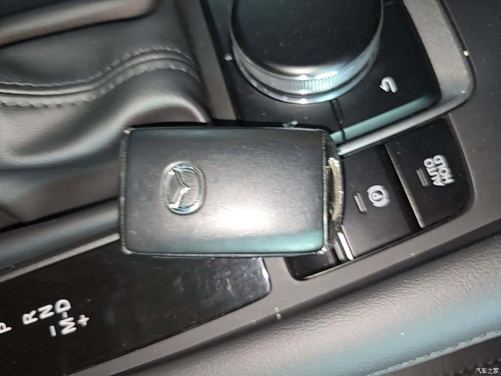 Mazda Mazda3, 2022 9