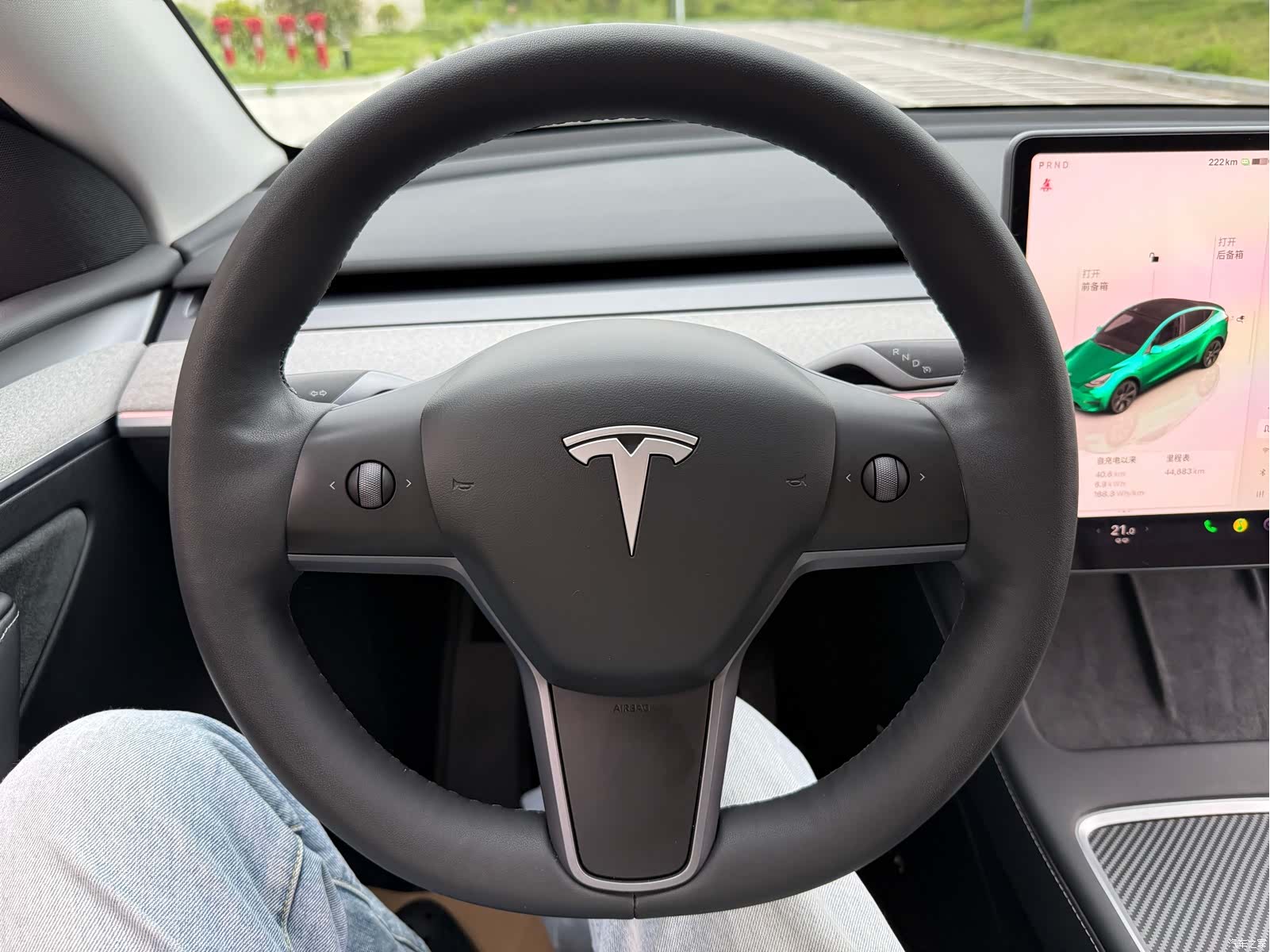 Tesla Model Y, 2024 18
