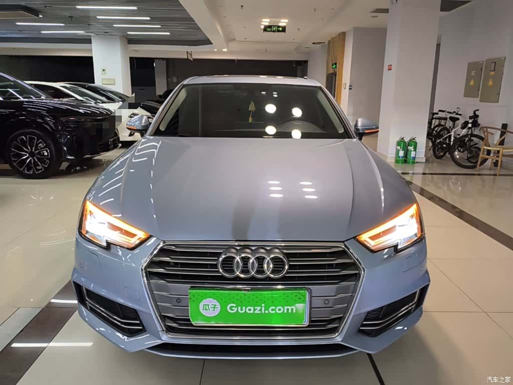 Audi A4L, 2018 3
