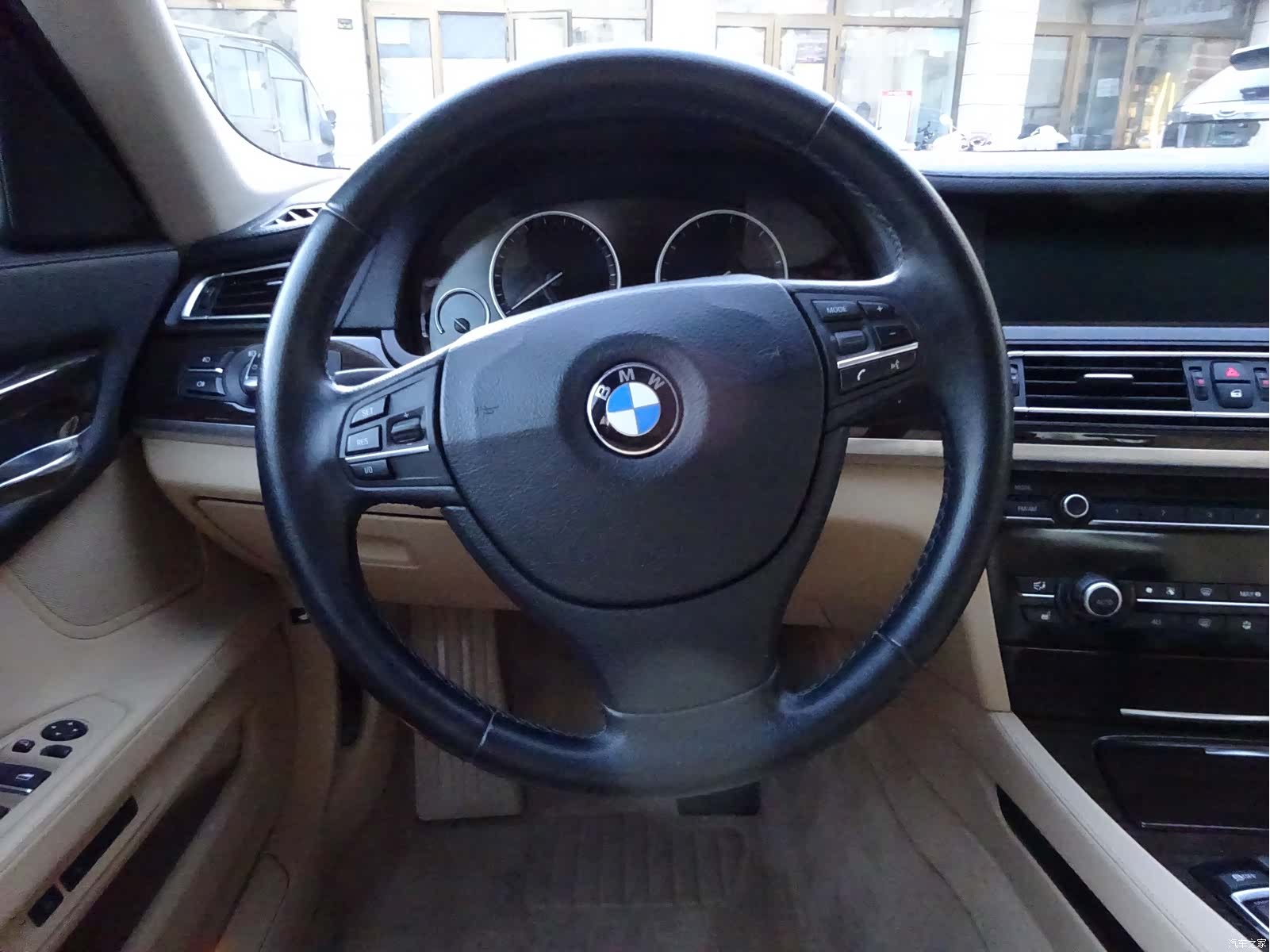 BMW 7 Series, 2011 21