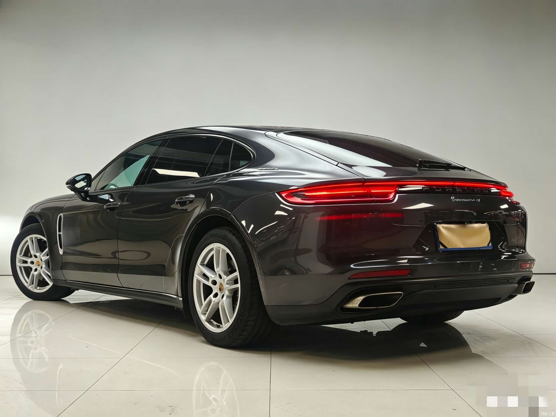 Porsche Panamera, 2018 6