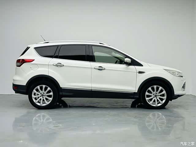 Ford Kuga, 2015 7