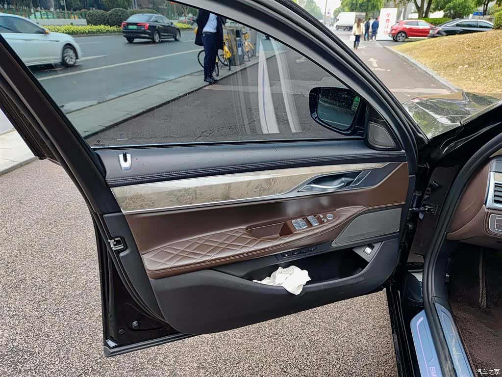 BMW 7 Series, 2021 6