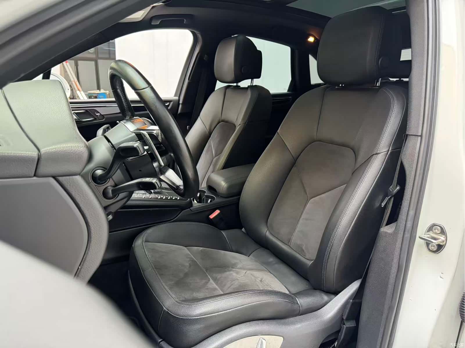 Porsche Macan, 2015 11