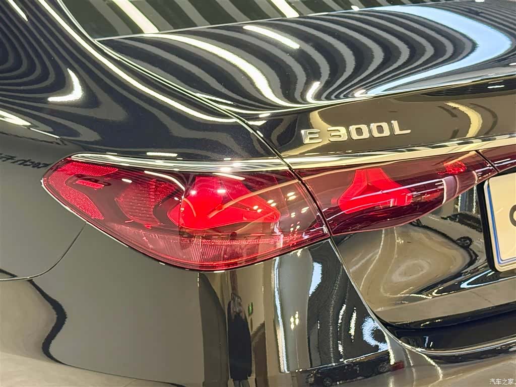 Mercedes-Benz E-Class, 2025 9