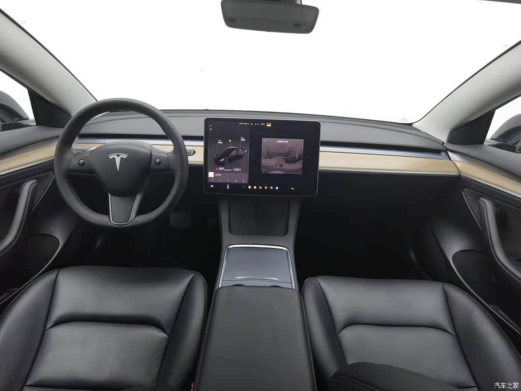 Tesla Model 3, 2022 все фото