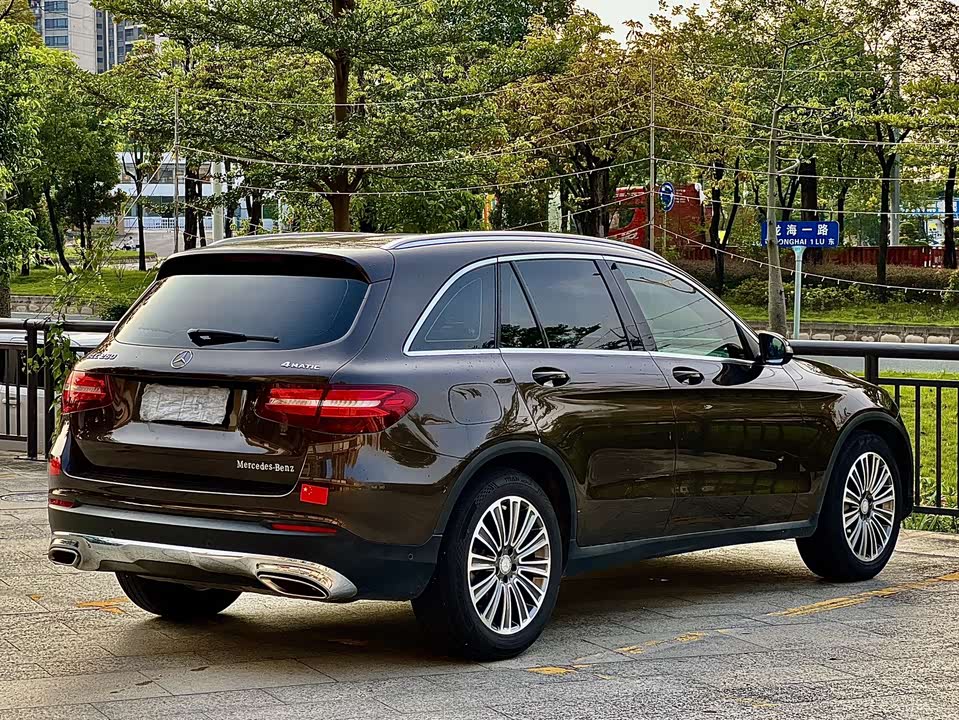 Mercedes-Benz GLC Mercedes-Benz GLC