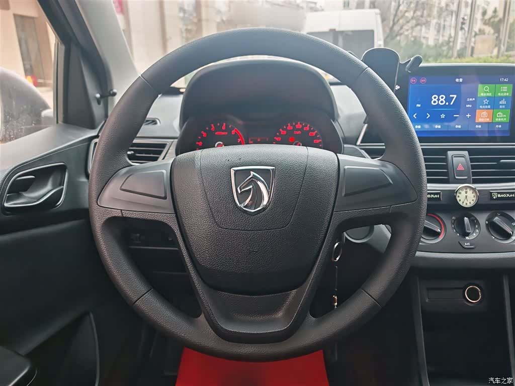 Wuling 310, 2020 все фото