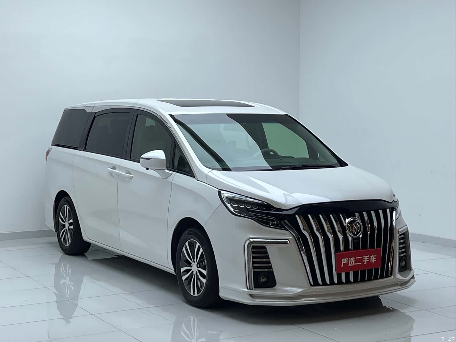 Buick GL8, 2021 3