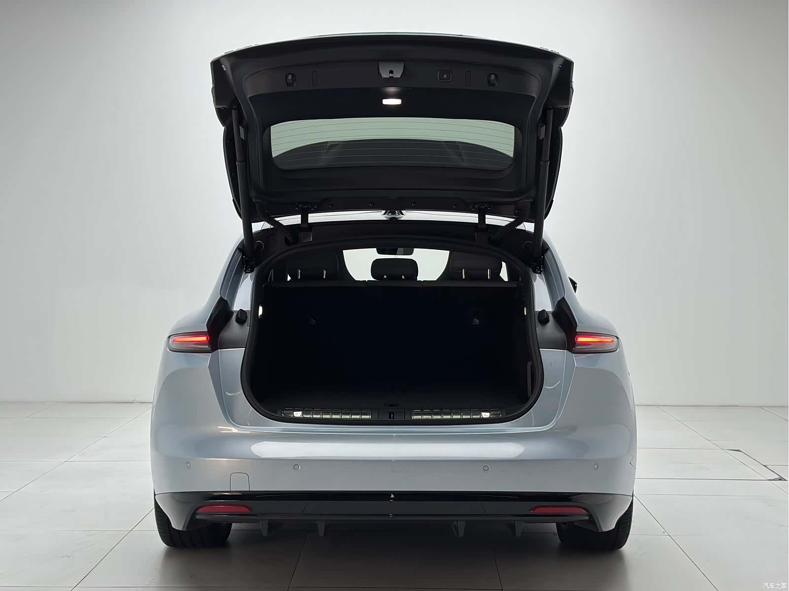 NIO ET5, 2025 21
