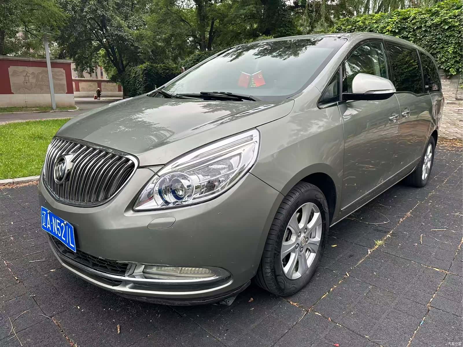 Buick GL8