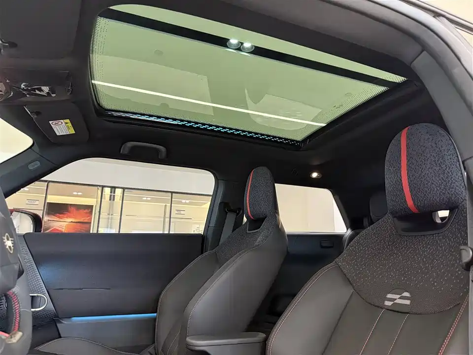 MINI Electric JCW ACEMAN