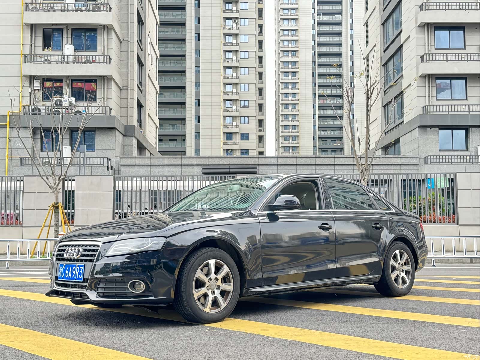 Audi A4L, 2011 3