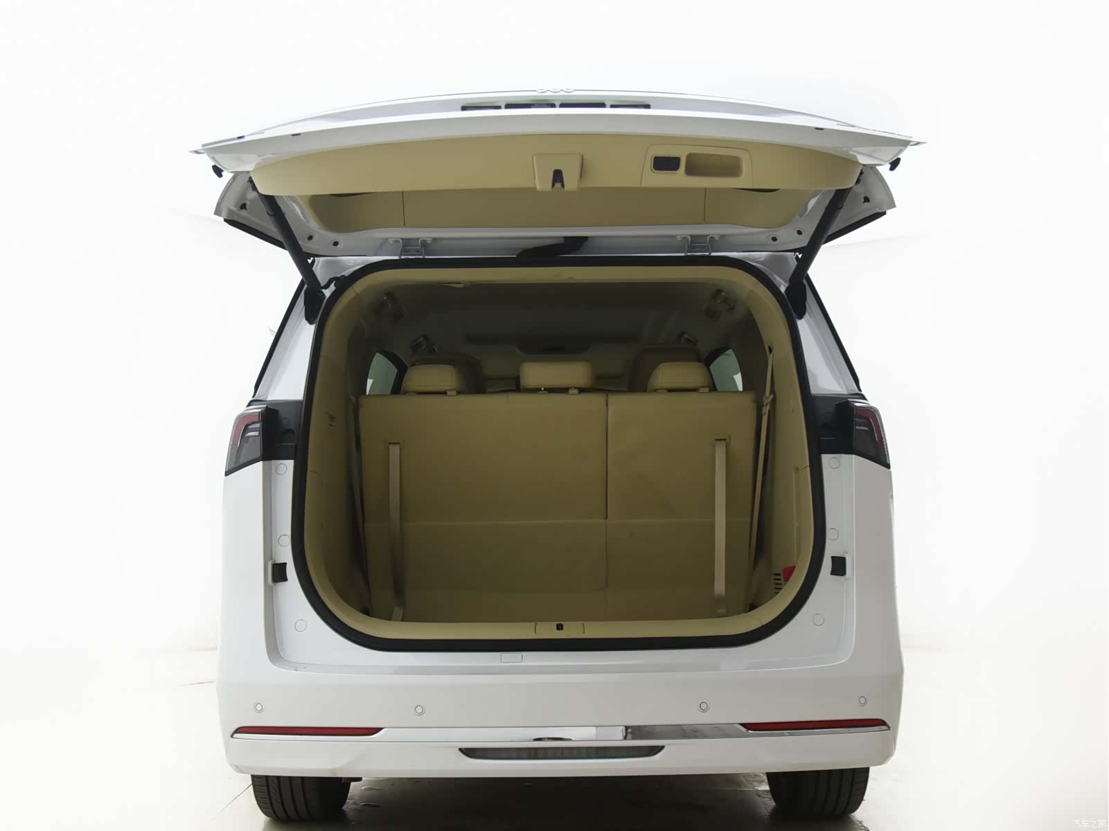 Buick GL8, 2025 8