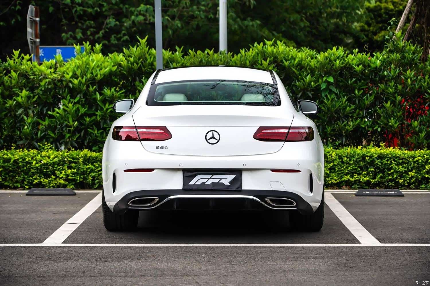 Mercedes-Benz E-Class, 2022 17