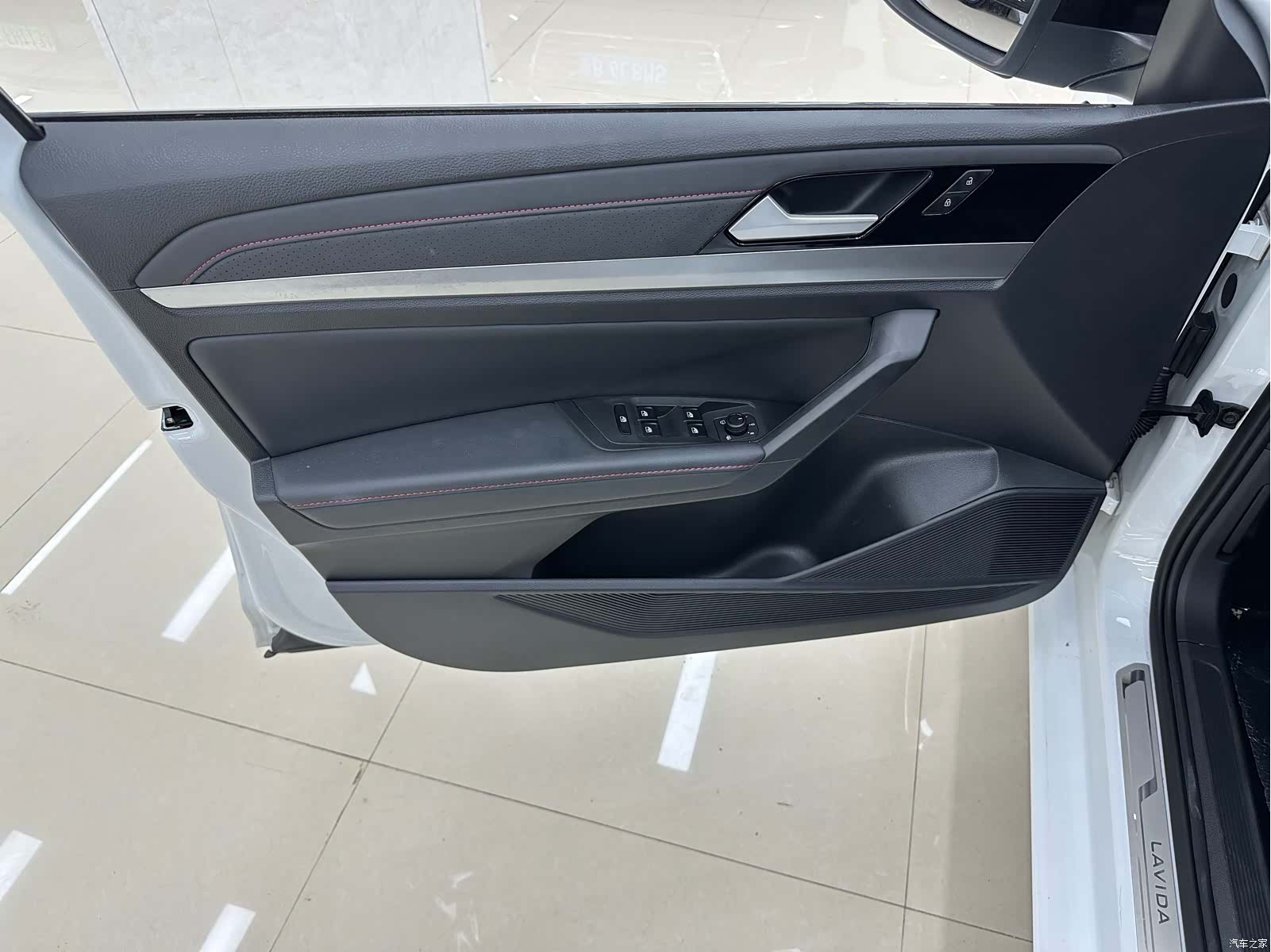 Volkswagen Lavida, 2023 11
