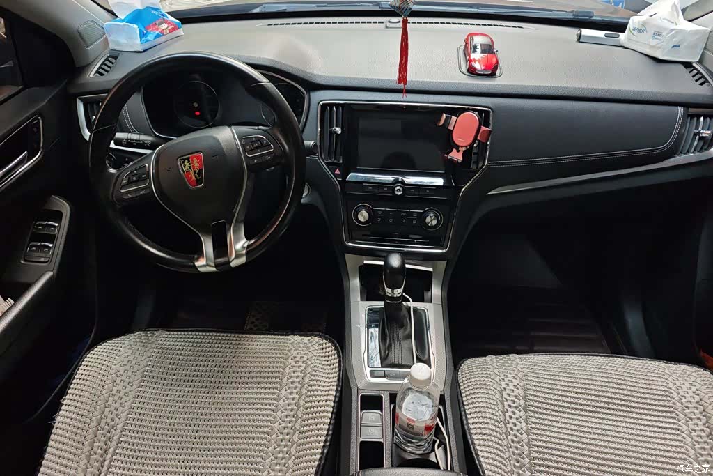 Roewe RX5, 2016 12