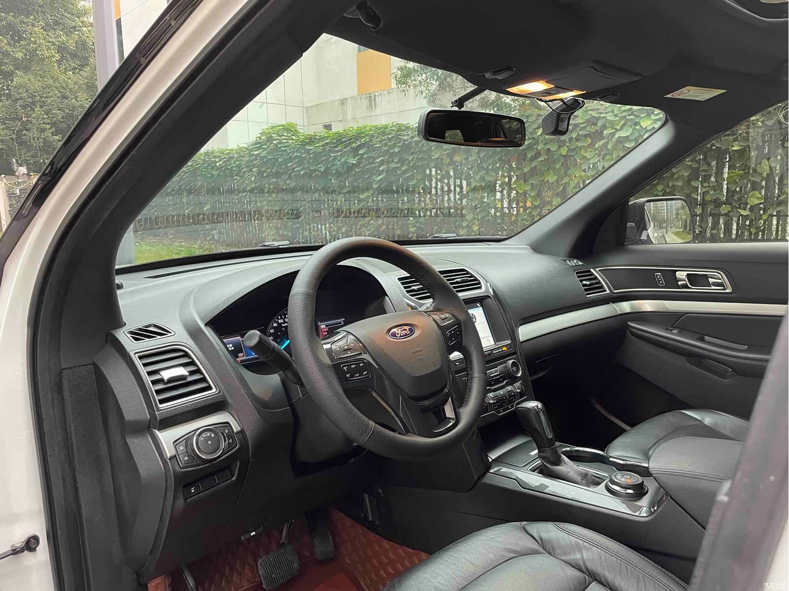 Ford Explorer, 2017 9