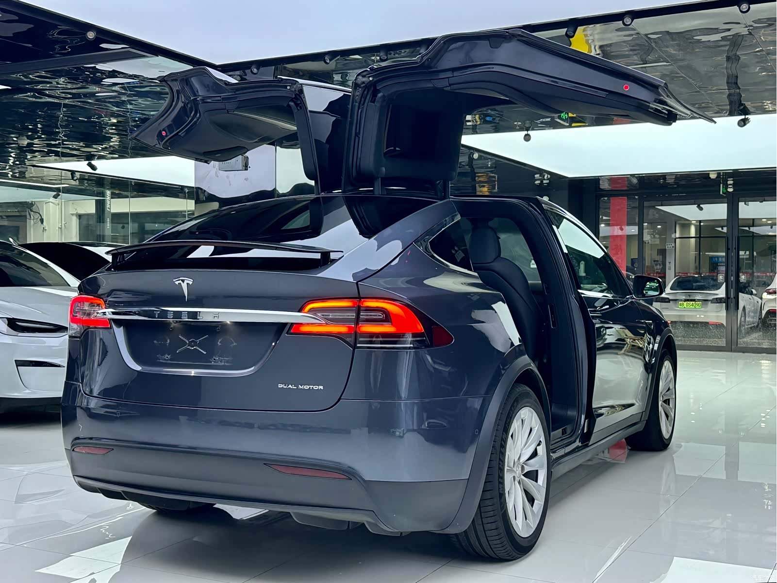 Tesla Model X, 2020 15