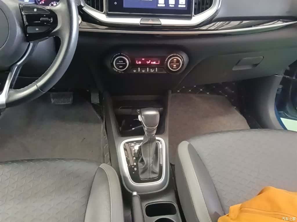 Kia KX1, 2019 14