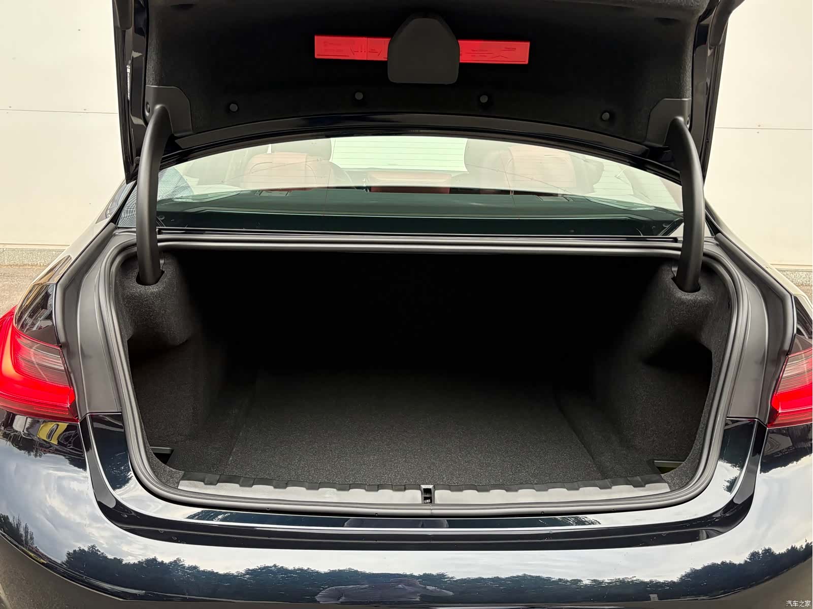 BMW 3 Series, 2025 18