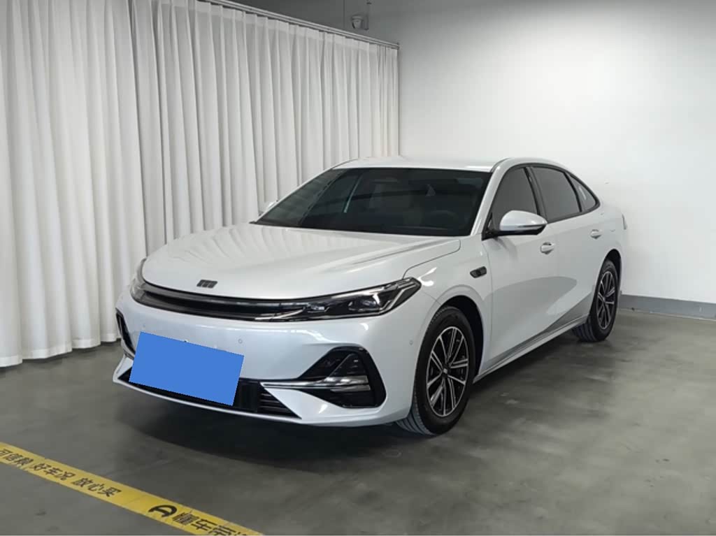 Geely Galaxy A7 EM