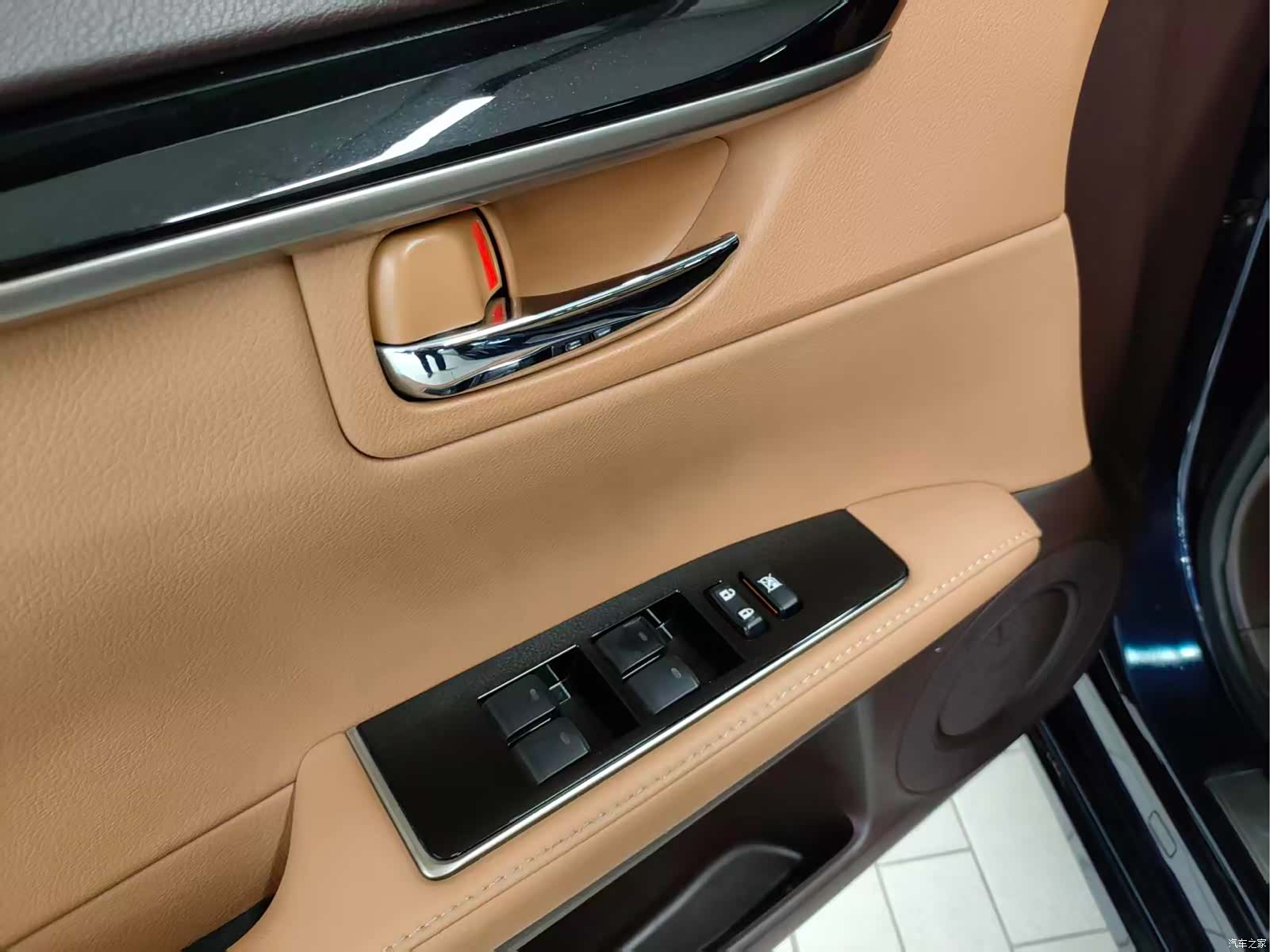 Lexus ES, 2018 16