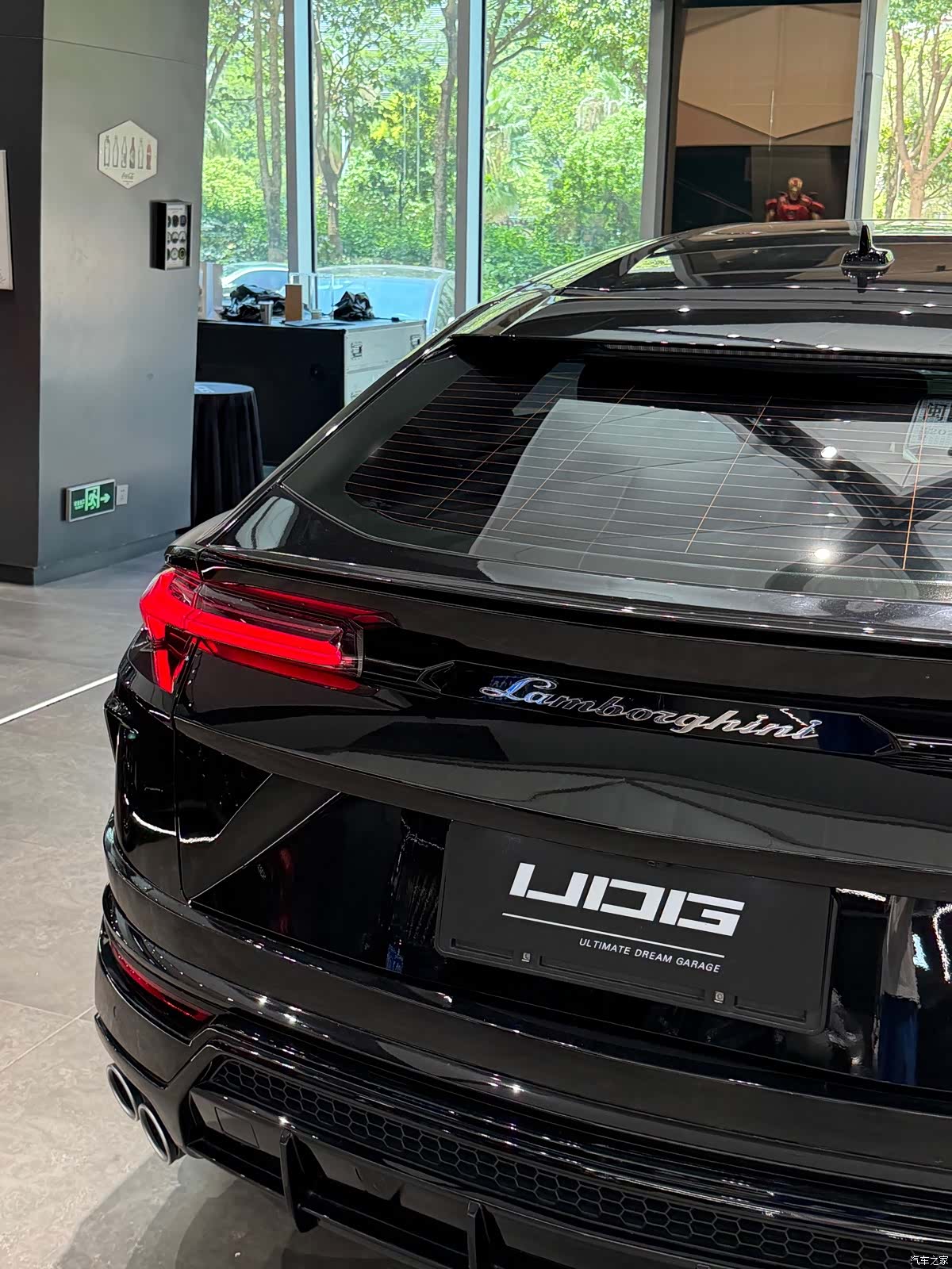 Lamborghini Urus, 2022 10
