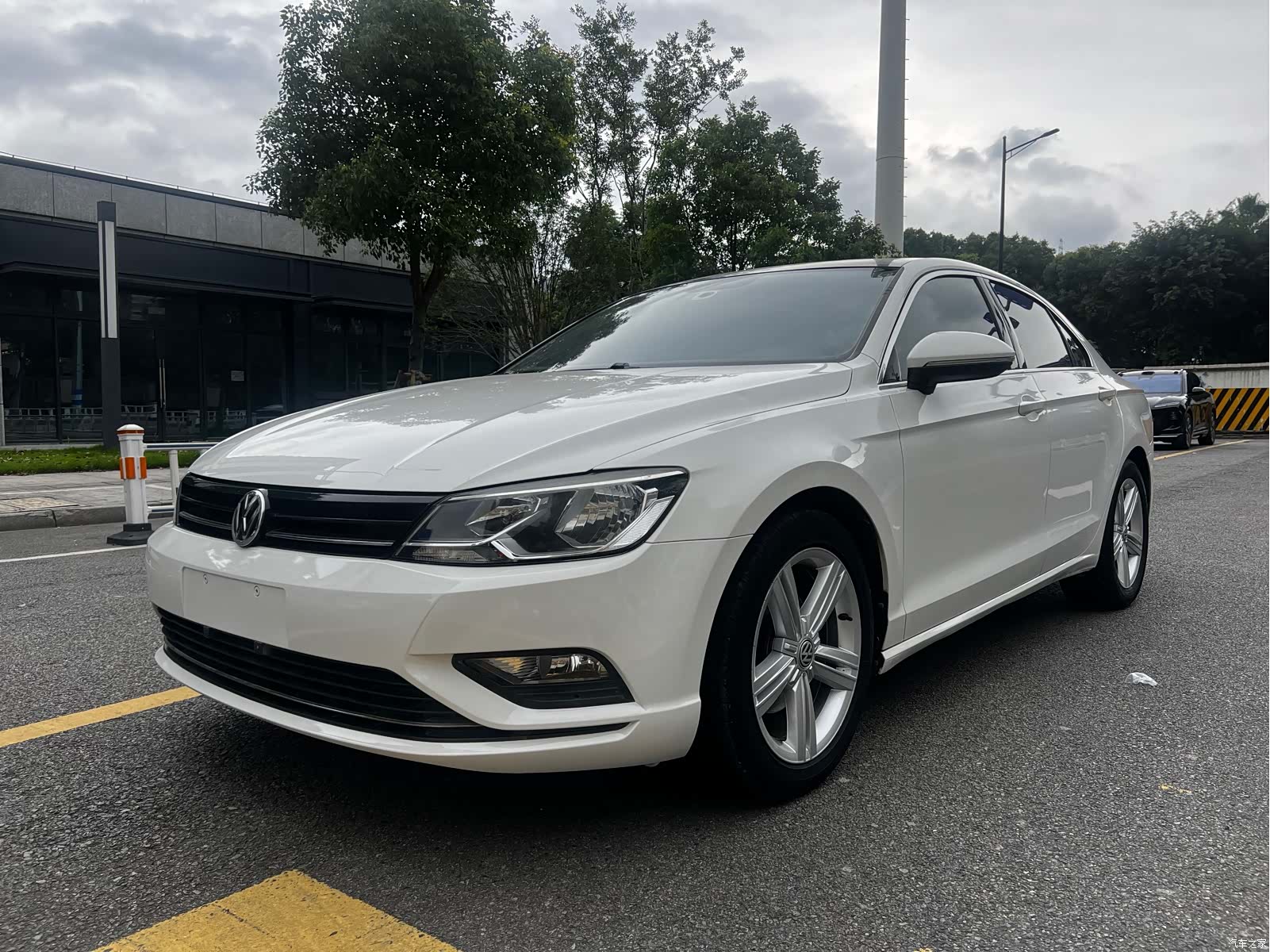 Volkswagen Lamando, 2015 1