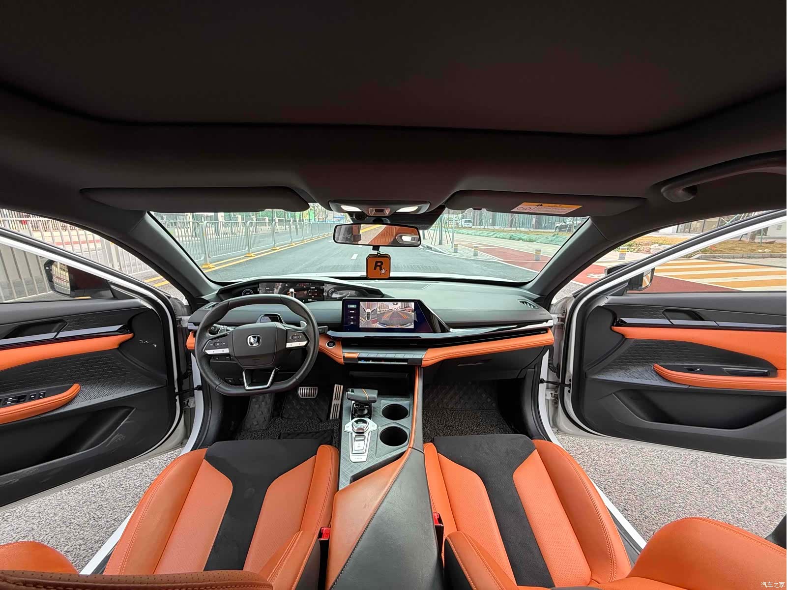 Changan UNI-V, 2022 8