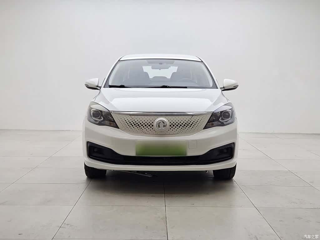 DongFeng E70, 2023 21