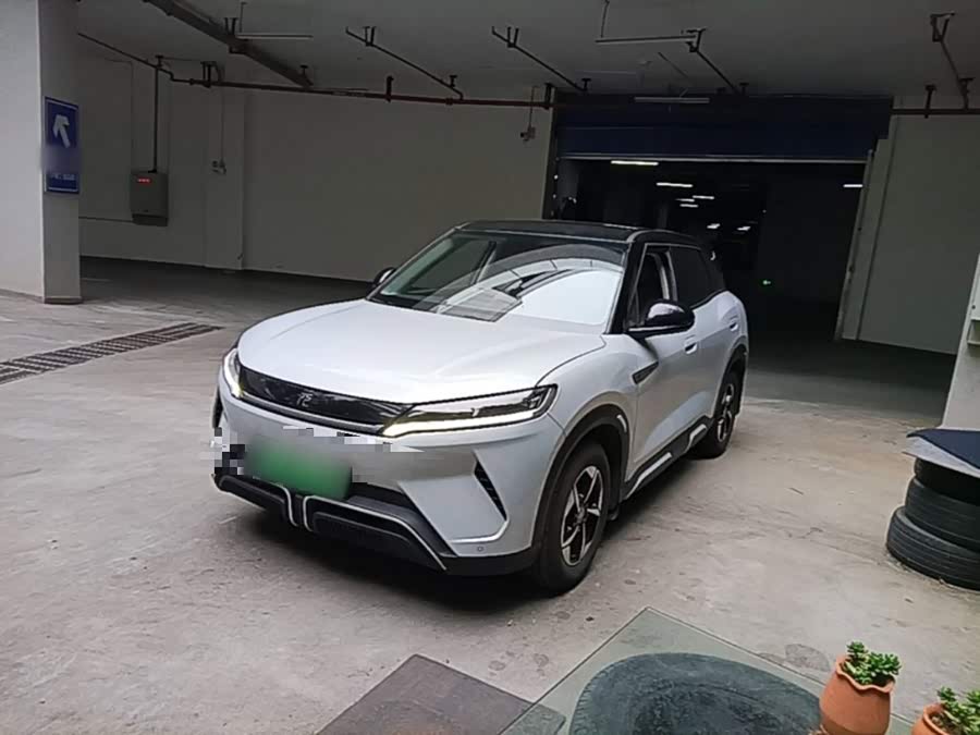 BYD Yuan UP 2024, фото 1