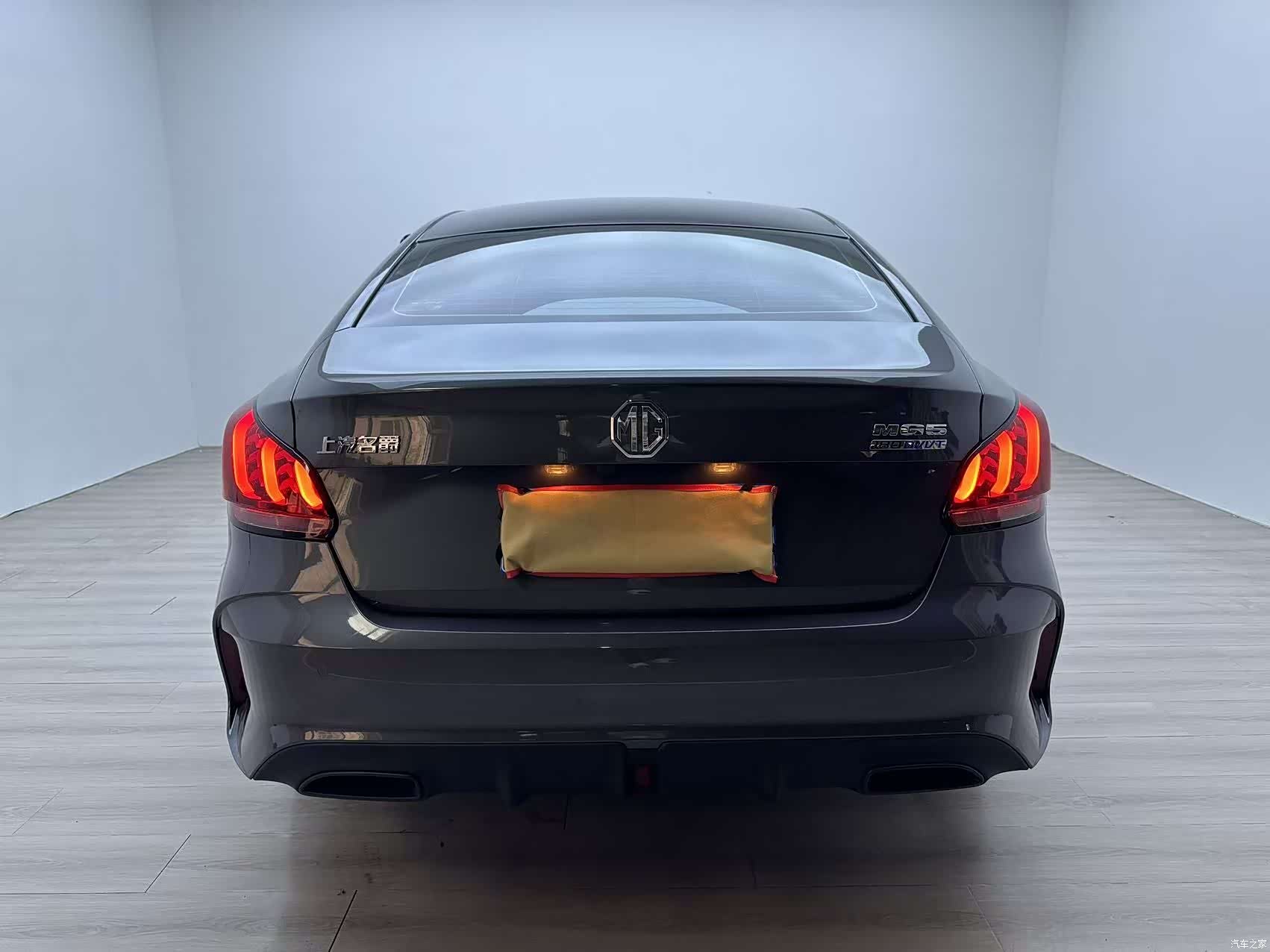 MG MG5, 2023 все фото