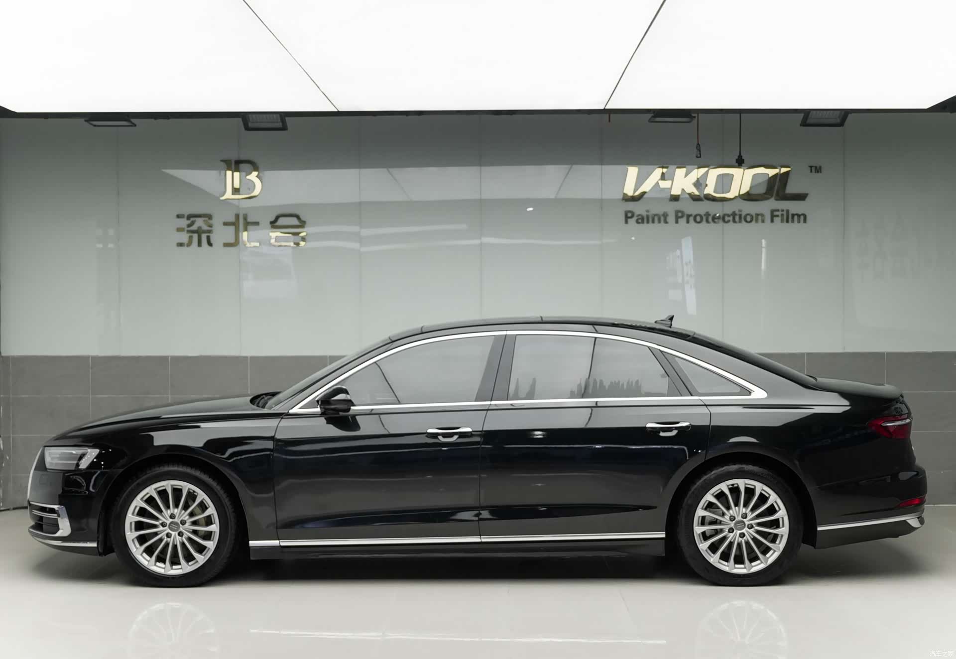 Audi A8L, 2019 все фото