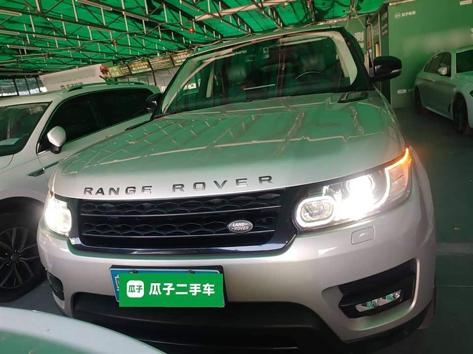 Land Rover Range Rover Sport Land Rover Range Rover Sport