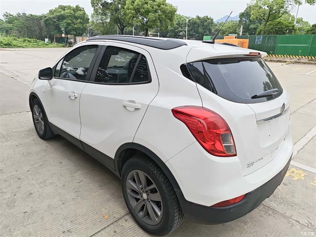 Buick Encore, 2018 все фото