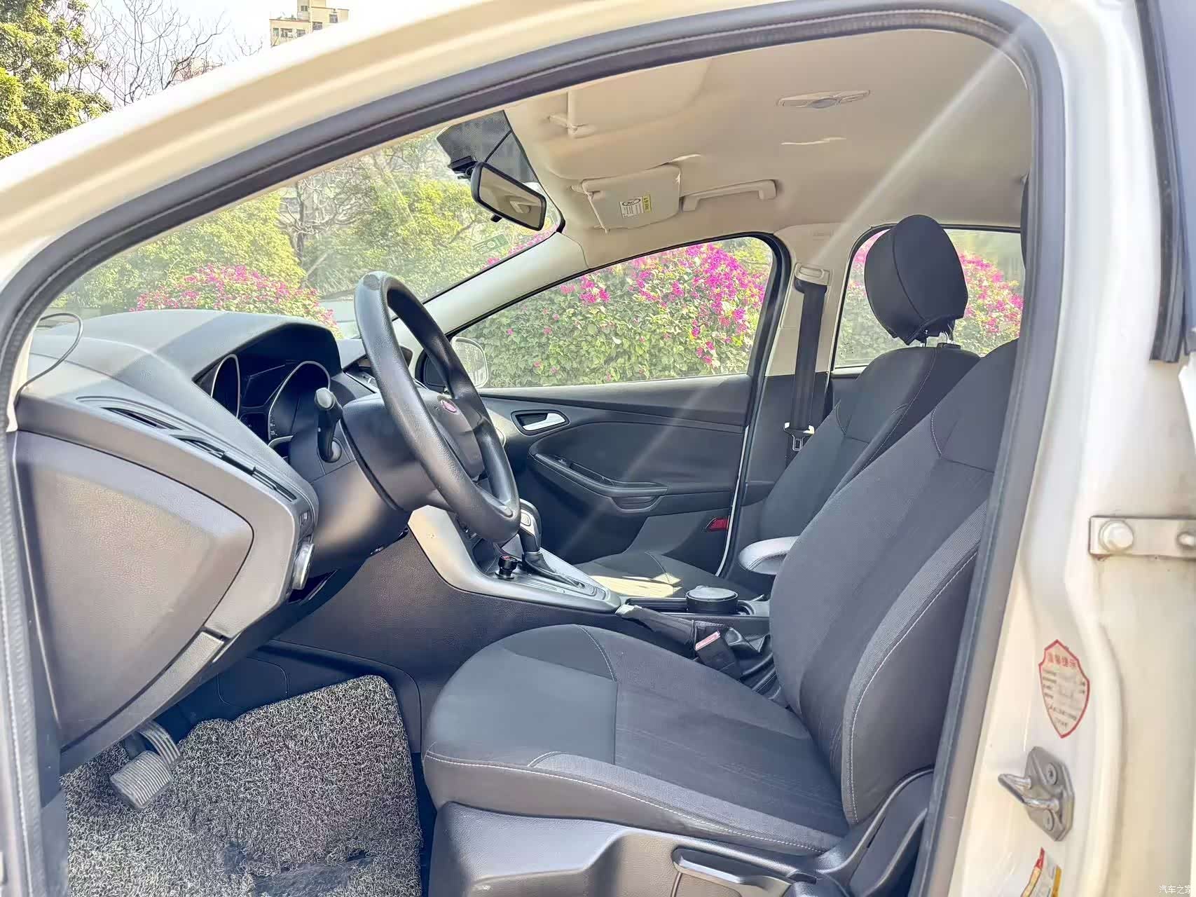 Ford Focus, 2015 4