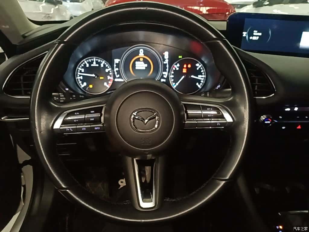 Mazda Mazda3, 2024 11