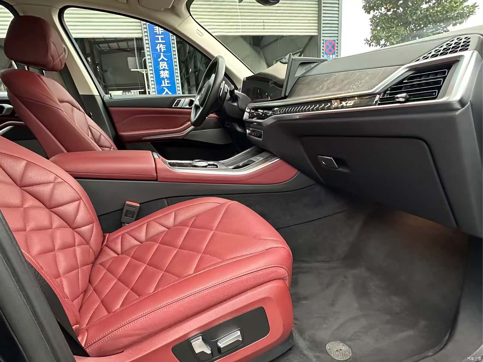 BMW X5, 2025 10