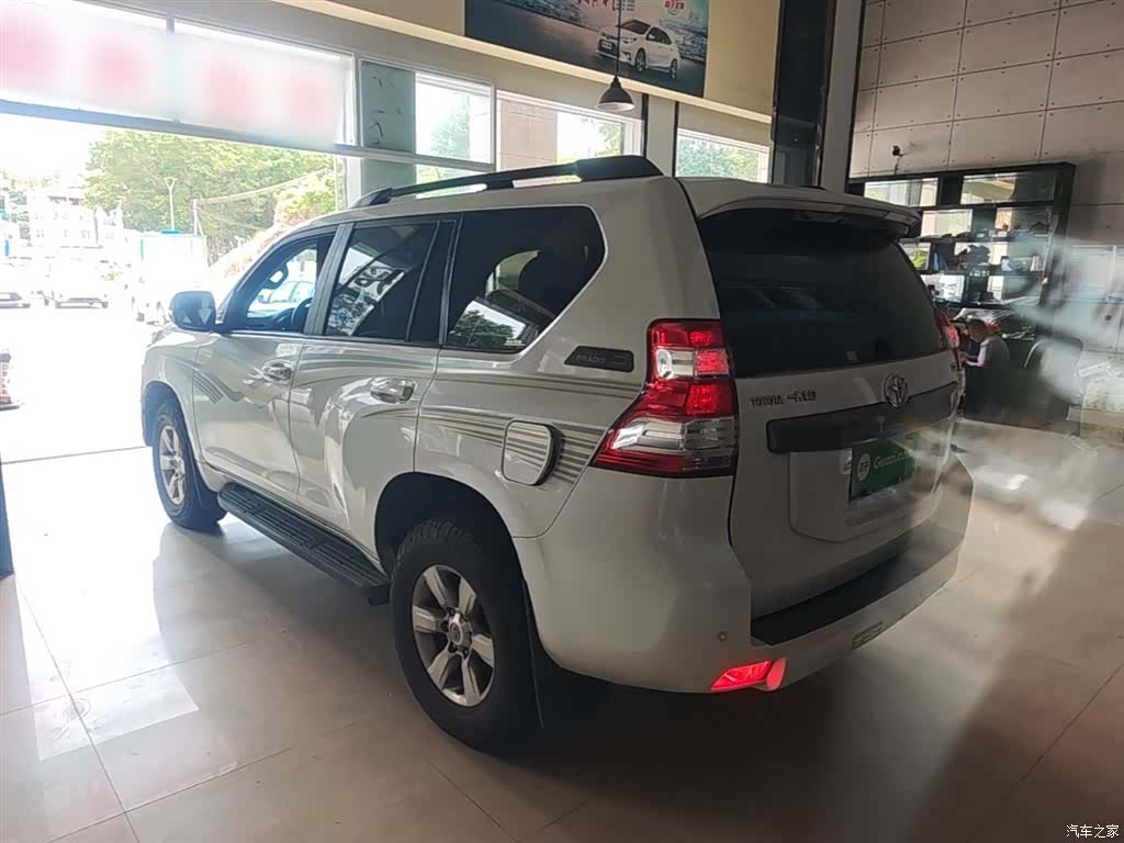 Toyota Prado, 2015 все фото